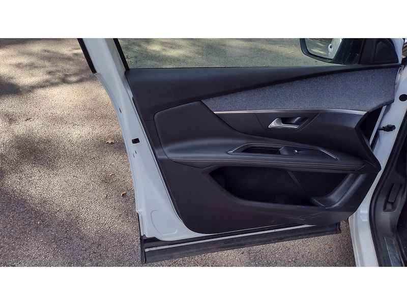 Peugeot 3008 PureTech GT Line - U6482