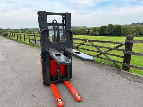 Walkie Stacker 1.2 Auto Electric