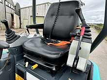 KOBELCO Hydraulic Excavator SK17 ST - 3 