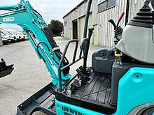 KOBELCO Hydraulic Excavator SK17 ST - 3 