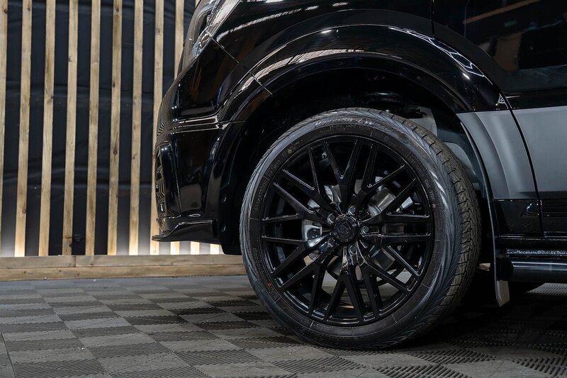 Volkswagen Crafter 2.0 TDI CR35 BlueMotion Tech FWD MWB Commerce Plus - N118