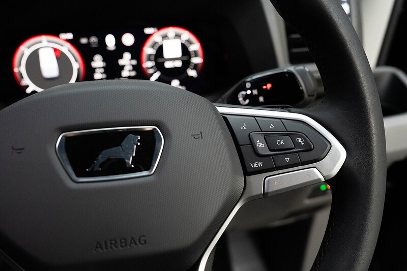 Volkswagen Crafter 2.0 TDI CR35 BlueMotion Tech FWD MWB Commerce Plus - N118