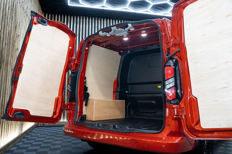 Ford Transit Custom 300 Limited L1h1 Dciv Ecoblue - N151