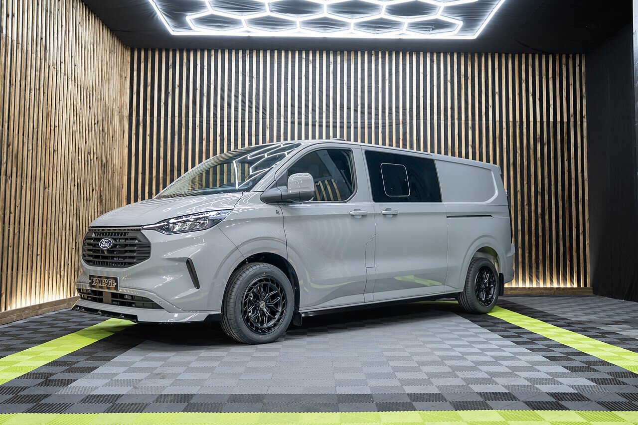 New 2025 Ford Transit Custom 320 Limited L2h1 Dciv Ecoblue For