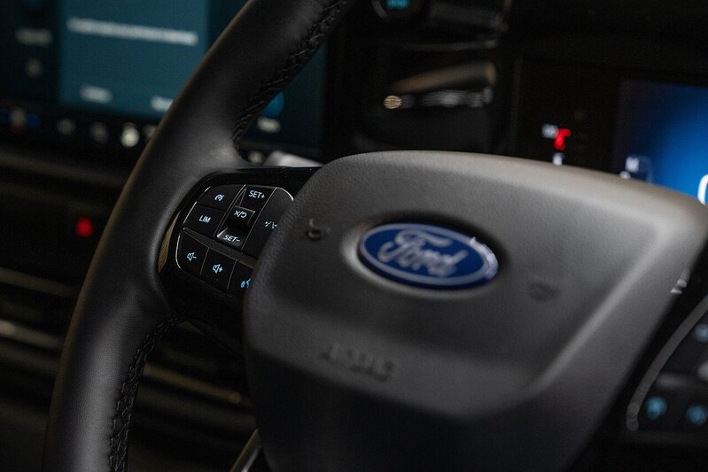 Ford Transit Custom 320 Limited L2h1 Dciv Ecoblue - N184