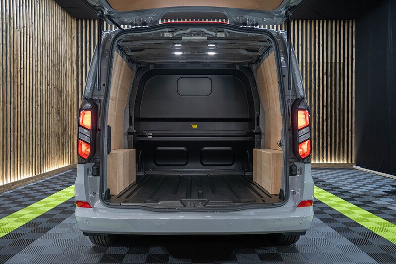 Ford Transit Custom 320 Limited L2 2.5L Auto Plug-in Hybrid - N187