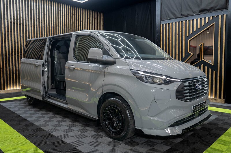 Ford Transit Custom 320 Limited L2 2.5L Auto Plug-in Hybrid - N187
