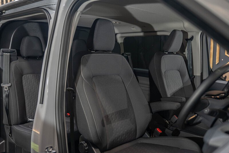 Ford Transit Custom 320 Limited L2 2.5L Auto Plug-in Hybrid - N187