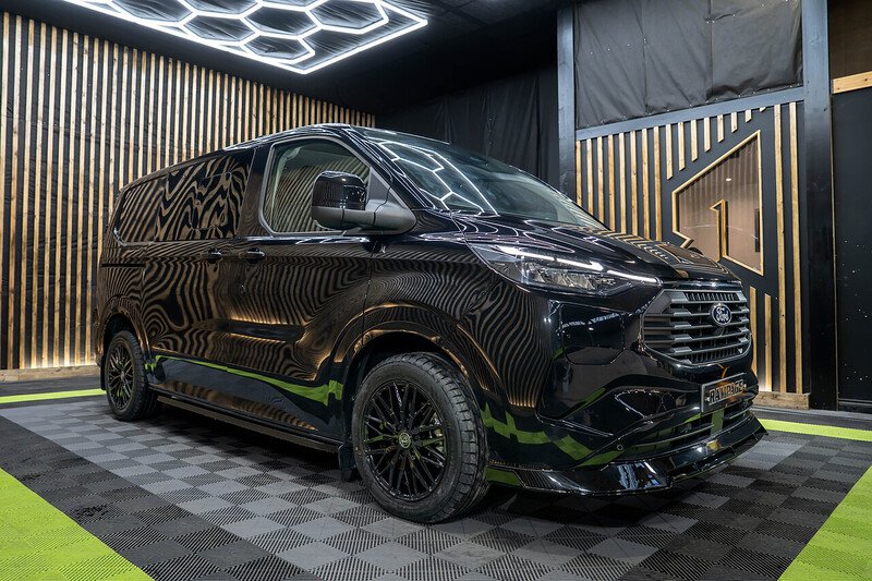 Ford Transit Custom 320 Limited L2 2.5L Auto Plug-in Hybrid - N191