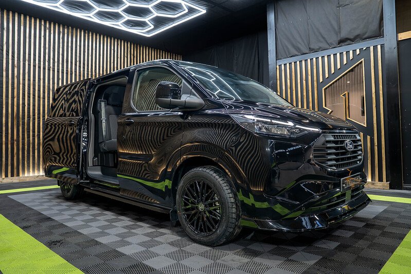 Ford Transit Custom 320 Limited L2 2.5L Auto Plug-in Hybrid - N191