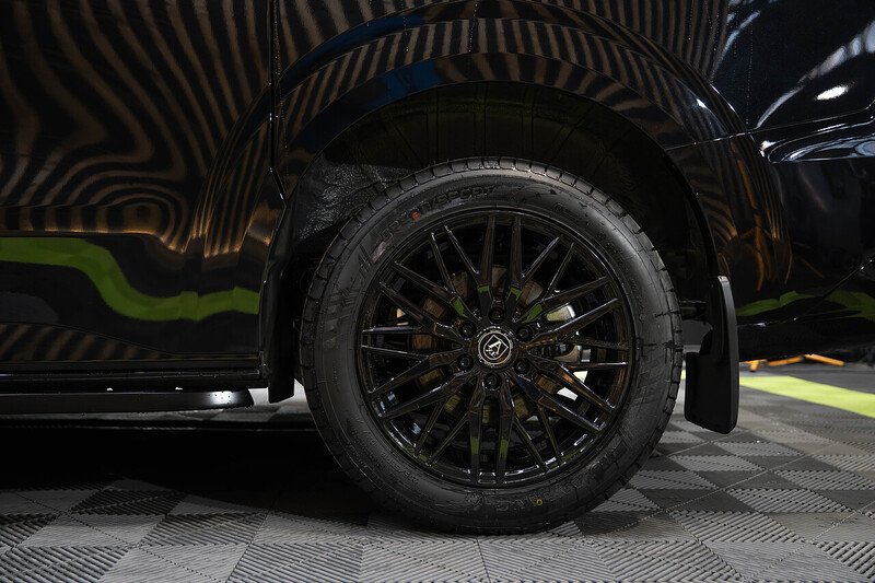 Ford Transit Custom 320 Limited L2 2.5L Auto Plug-in Hybrid - N191