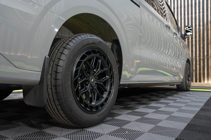 Ford Transit Custom 320 Limited L2 2.5L Auto Plug-in Hybrid - N213