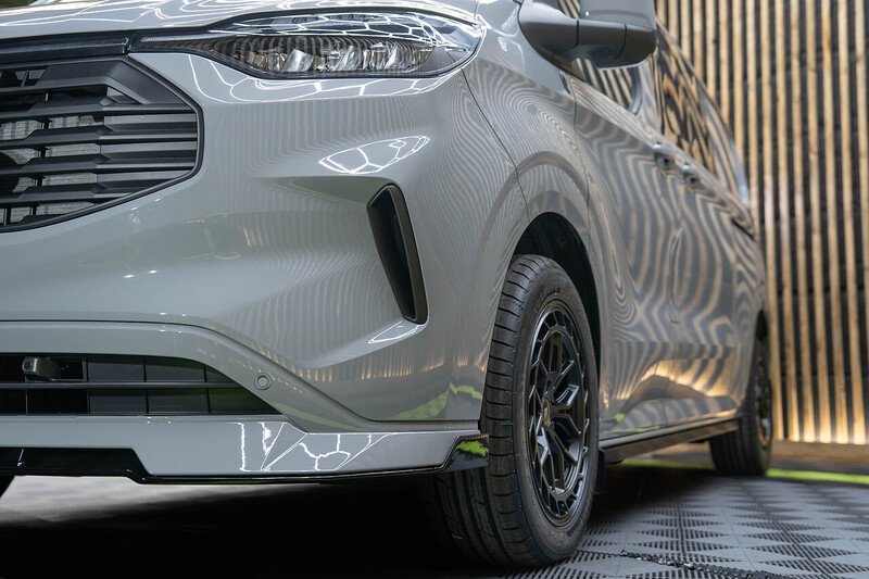 Ford Transit Custom 320 Limited L2 2.5L Auto Plug-in Hybrid - N213