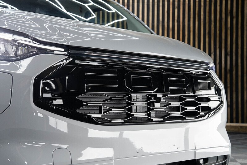 Ford Transit Custom 320 Limited L2 2.5L Auto Plug-in Hybrid - N213