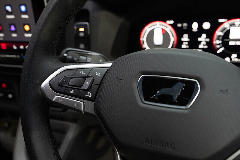 Volkswagen Crafter Cr35 Tdi MWB Crew Van Commerce Plus 4 Motion - N215