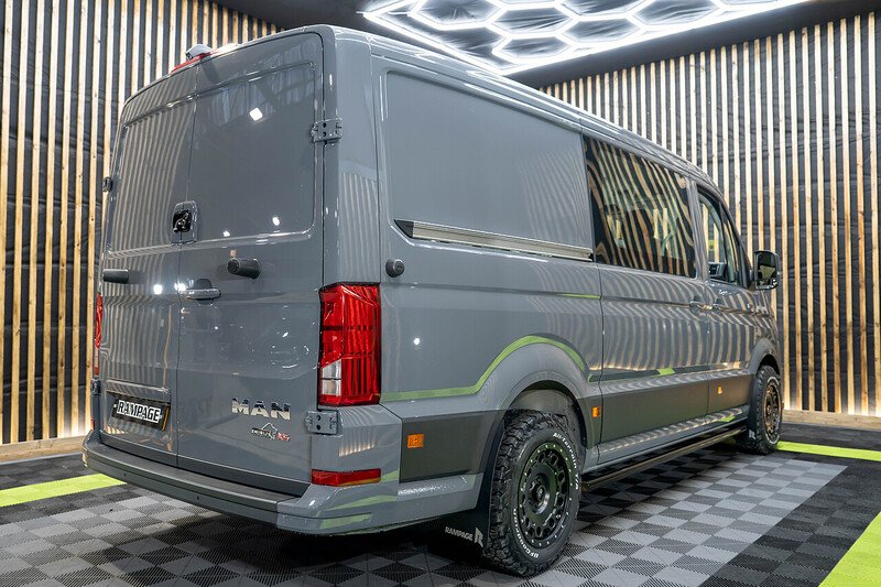 Volkswagen Crafter Cr35 Tdi MWB Crew Van Commerce Plus 4 Motion - N215