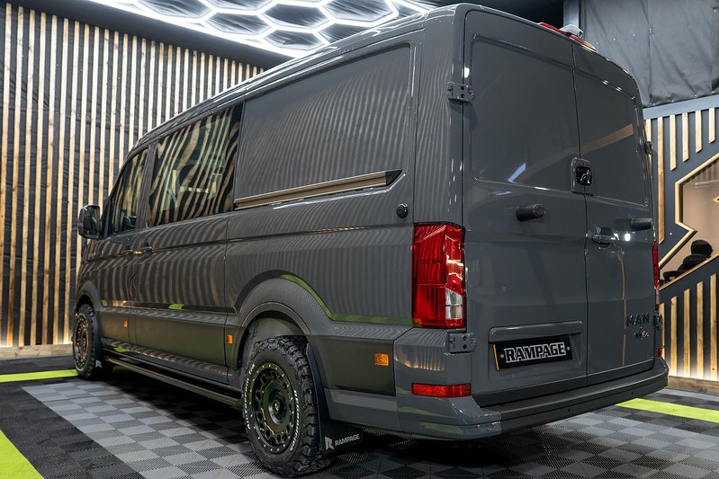 Volkswagen Crafter Cr35 Tdi MWB Crew Van Commerce Plus 4 Motion - N215