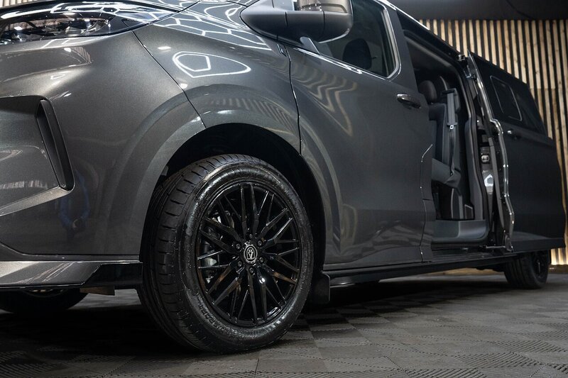 Ford Transit Custom 320 Limited L2 2.5L Auto Plug-in Hybrid - N221