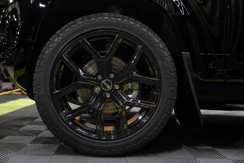 Land Rover Defender 90 SUV 4WD 3.0 Automatic Diesel - N226