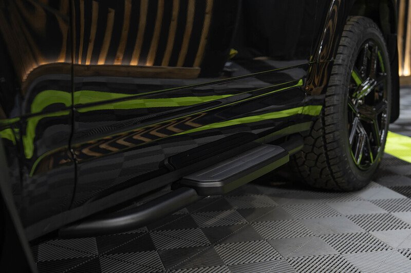 Land Rover Defender 90 SUV 4WD 3.0 Automatic Diesel - N226