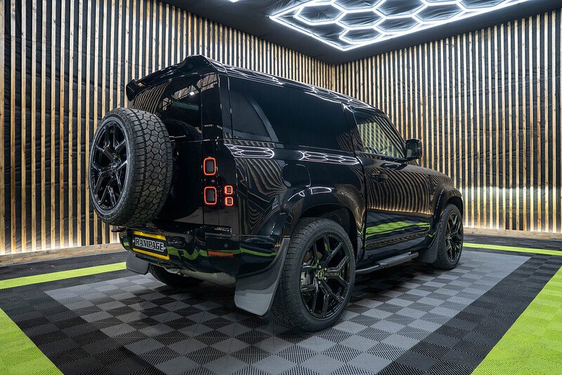 Land Rover Defender 90 SUV 4WD 3.0 Automatic Diesel - N226