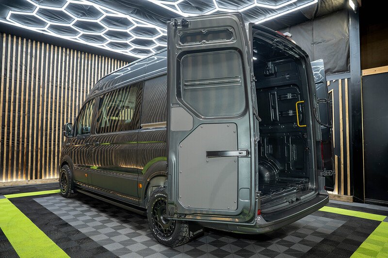 Volkswagen Crafter Cr35 Tdi MWB Crew Van Commerce Plus 4 Motion - N228