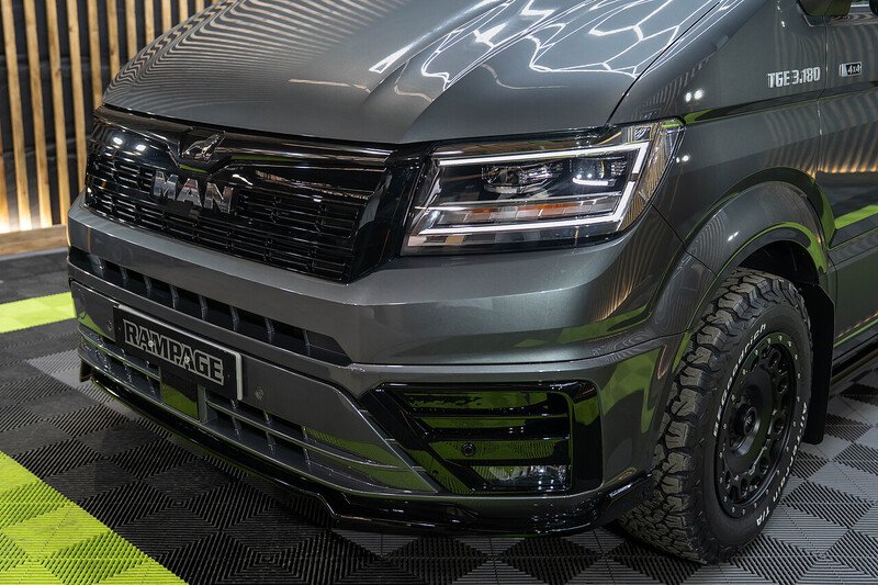 Volkswagen Crafter Cr35 Tdi MWB Crew Van Commerce Plus 4 Motion - N228