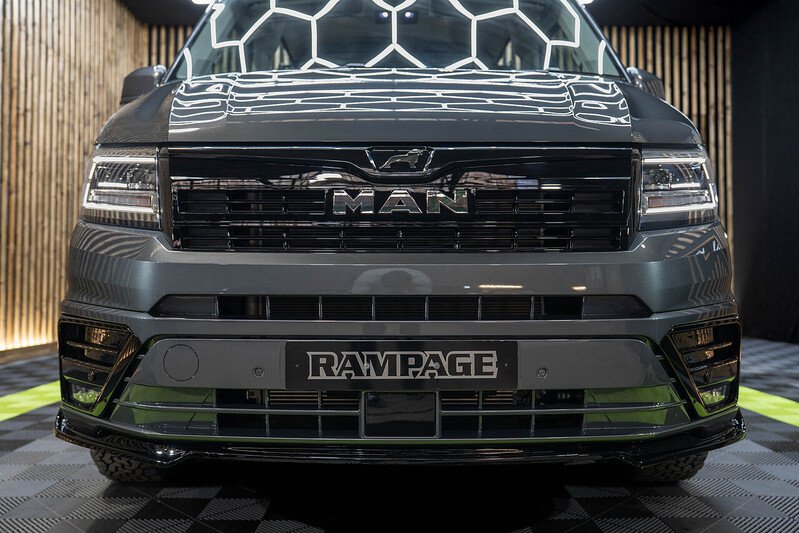 Volkswagen Crafter Cr35 Tdi MWB Crew Van Commerce Plus 4 Motion - N228