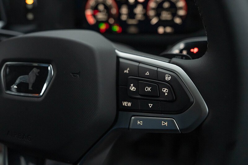 Volkswagen Crafter Cr35 Tdi MWB Crew Van Commerce Plus 4 Motion - N228