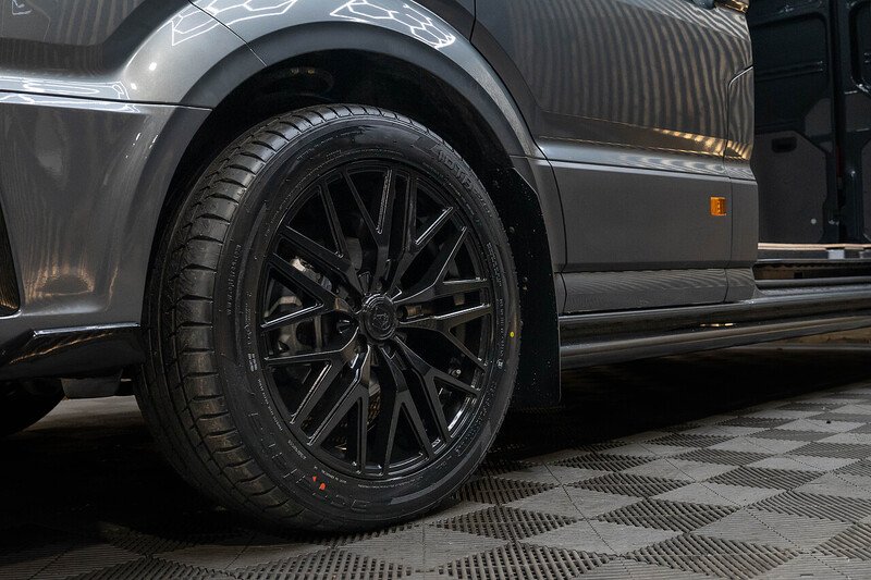 Volkswagen Crafter Cr35 Tdi M H/R P/V Commerce Plus - N230