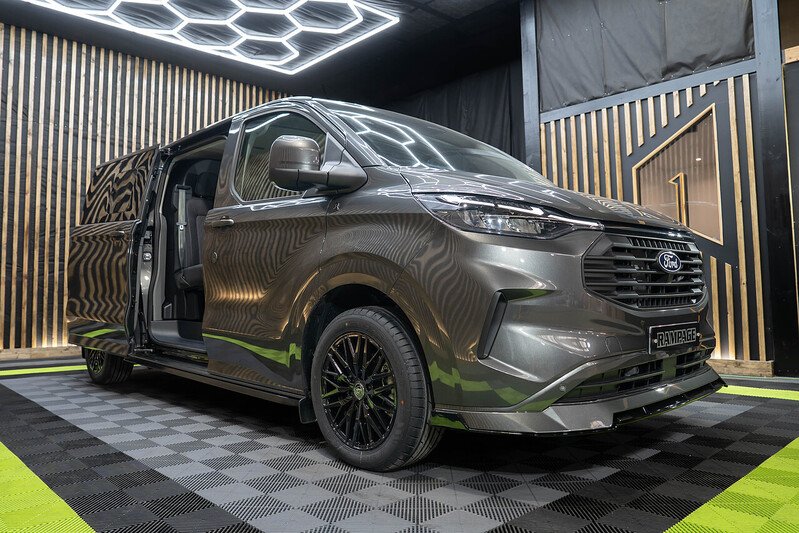 Ford Transit Custom 320 Limited L2 2.5L Auto Plug-in Hybrid - N238