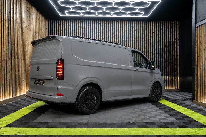Volkswagen Transporter T30 Tdi SWB P/V Commerce Pro - N242