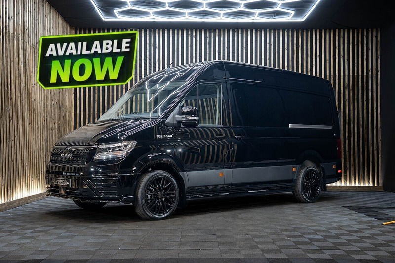 Volkswagen Crafter CR35 TDI Panel Van FWD High Roof MWB Commerce Plus - N251