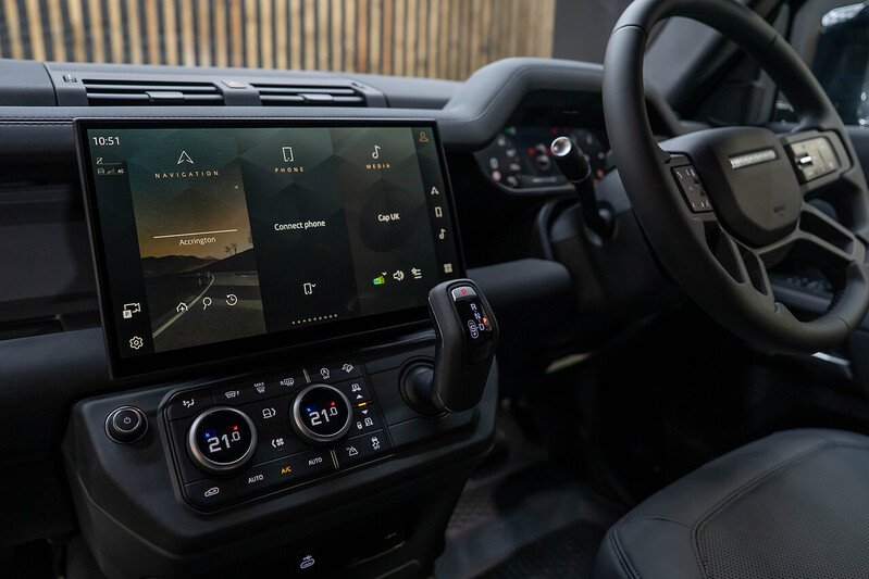 Land Rover Defender 110 Hard Top 110 SUV 4WD 3.0 Automatic Diesel - N255