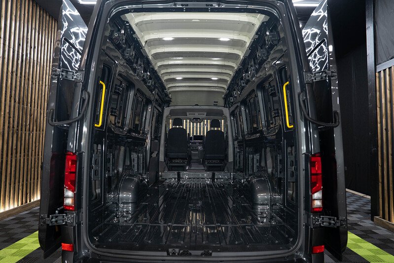 Volkswagen Crafter Cr35 Tdi XLWB H/R P/V Commerce Plus - N258