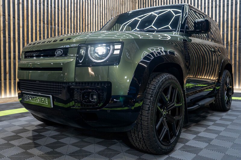 Land Rover Defender 90 SUV HSE 4WD 3.0L Automatic Diesel - N268