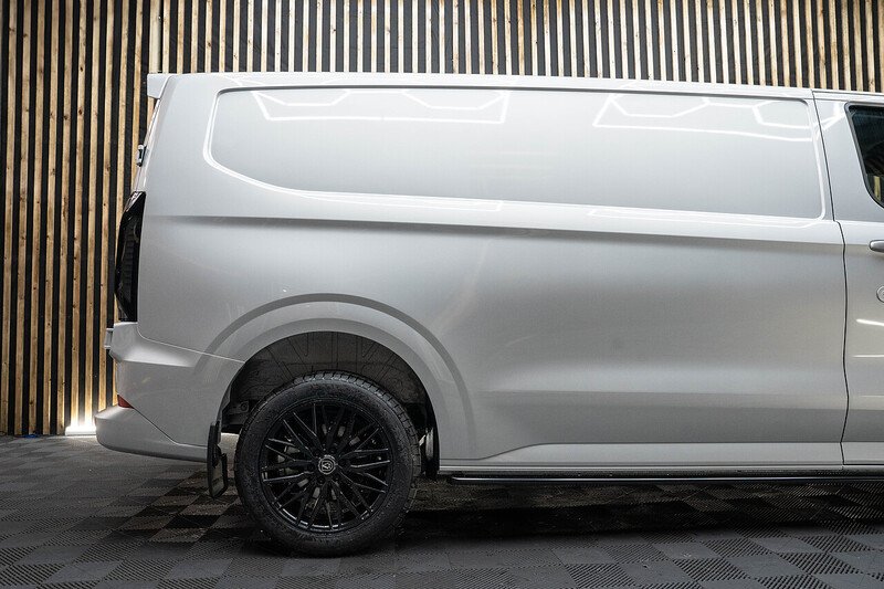 Ford Transit Custom 300 Limited Panel Van L1 H1 - N269
