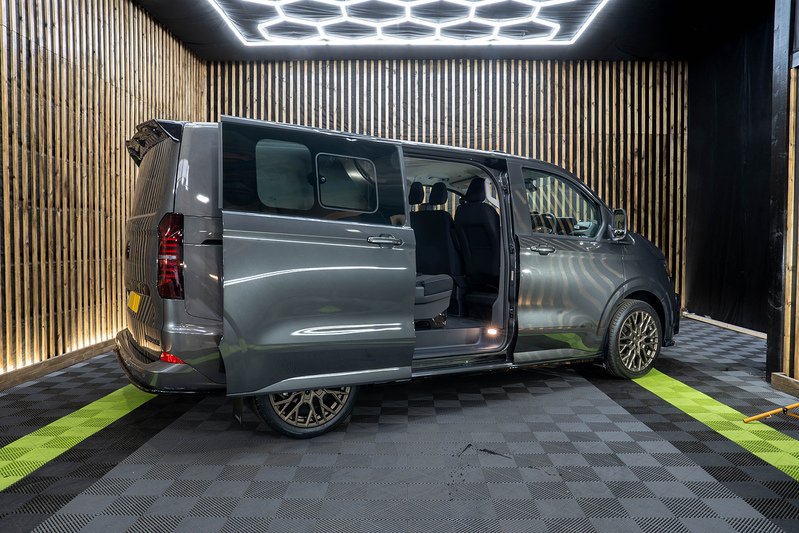 Volkswagen Transporter T32 Tdi LWB Commerce Pro Kombi - N294