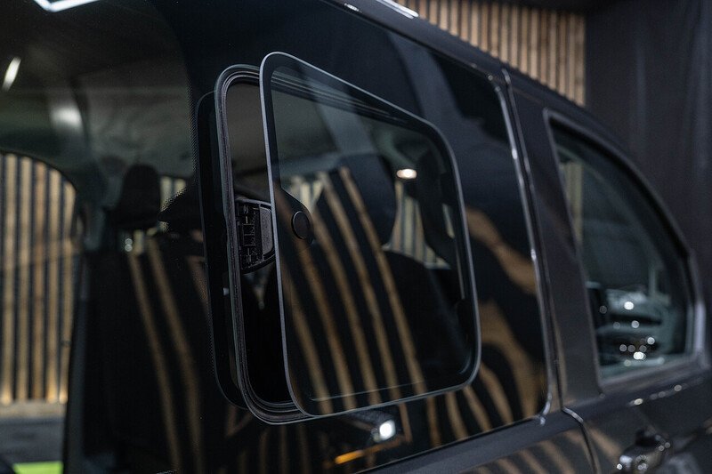 Volkswagen Transporter T32 Tdi LWB Commerce Pro Kombi - N294