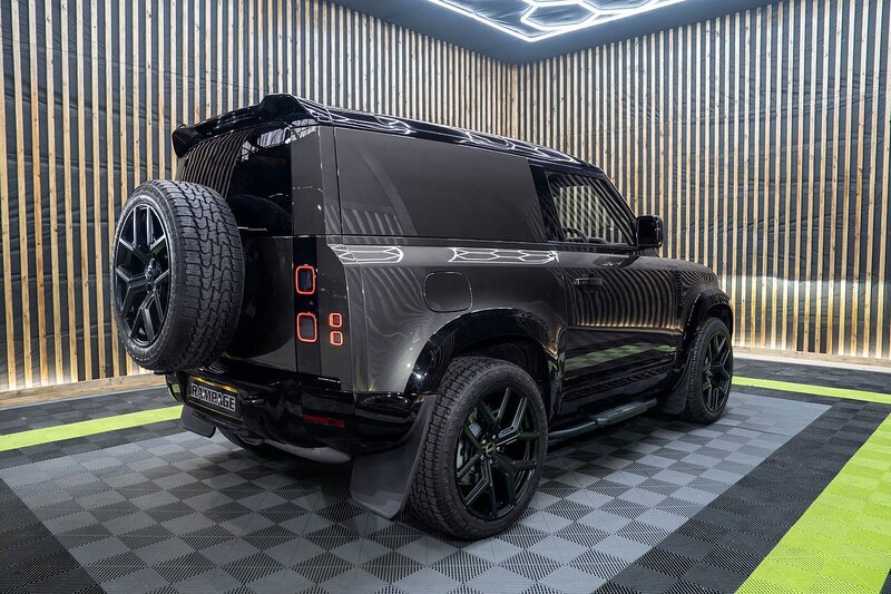 Land Rover Defender 110 Hard Top 110 SUV 4WD 3.0 Automatic Diesel - N298