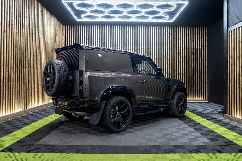 Land Rover Defender 110 Hard Top 110 SUV 4WD 3.0 Automatic Diesel - N298
