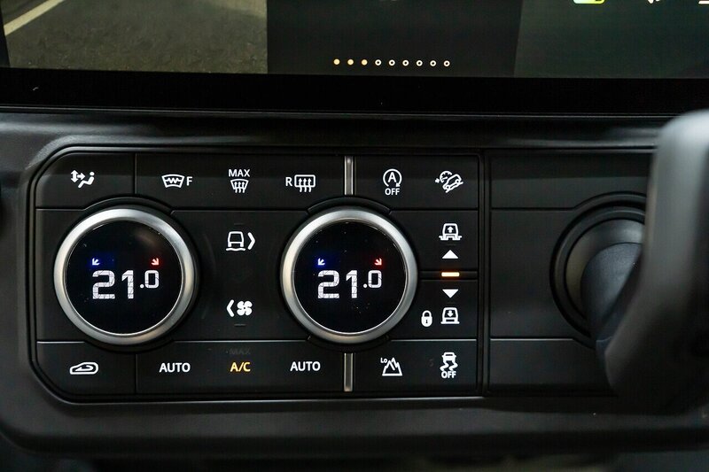 Land Rover Defender 110 Hard Top 110 SUV 4WD 3.0 Automatic Diesel - N298