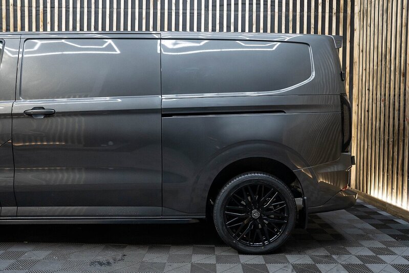 Ford Transit Custom 320 Limited L2h1 Plug-in Hybrid Panel Van Ecoblue - N301