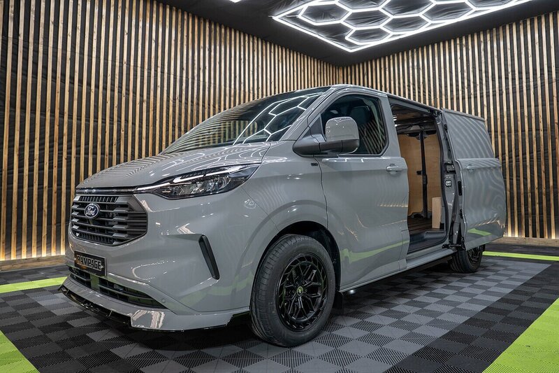 Ford Transit Custom 320 Limited L1h1 Plug-in Hybrid Panel Van Ecoblue - N304