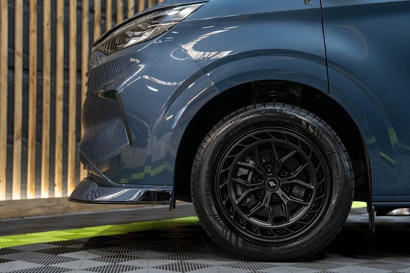 Ford Transit Custom 320 Limited Dciv L1h1 2.5L Auto Plug-in Hybrid - N308