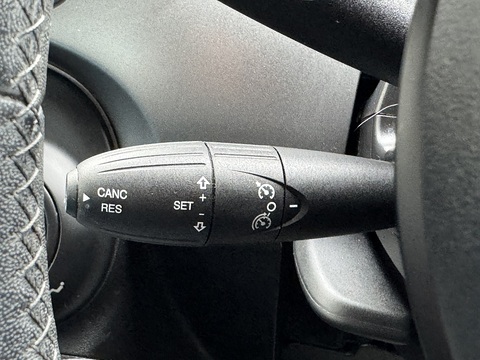 1.2 S Hatchback 3dr Petrol Manual Euro 6 (s/s) (69 bhp)