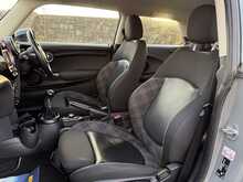 MINI Hatch 1.5 Cooper Hatchback 3dr [136PS] 