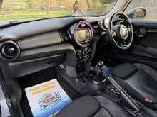 MINI Hatch 1.5 Cooper Hatchback 3dr [136PS] 