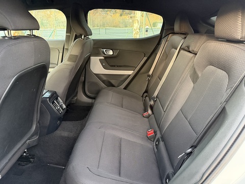 Single Motor 69kWh Standard Range Fastback 5dr Electric Auto FWD (231 ps)