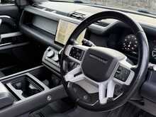 Land Rover Defender 110 D300 MHEV X-Dynamic HSE 